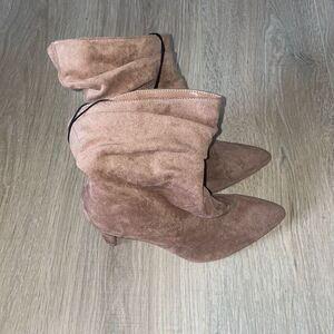 MAUVE TAUPE ANKLE BOOTIE​